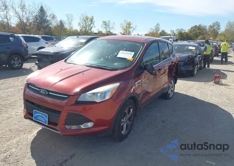 2015 Ford Escape Se z USA, uszkodzony, nr VIN 1FMCU9G92FUA75614